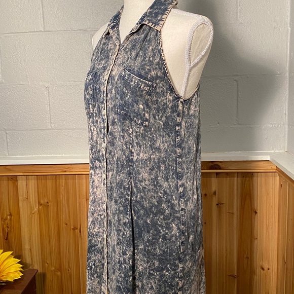 Lue Sleeves Distressed Blue Denim look Button Down Top Size Small - Picture 3 of 9